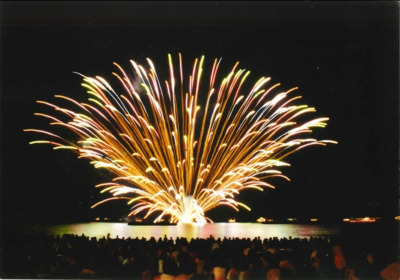 くろべ生地浜海上花火大会の画像