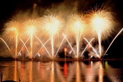 江の川祭 花火大会の画像